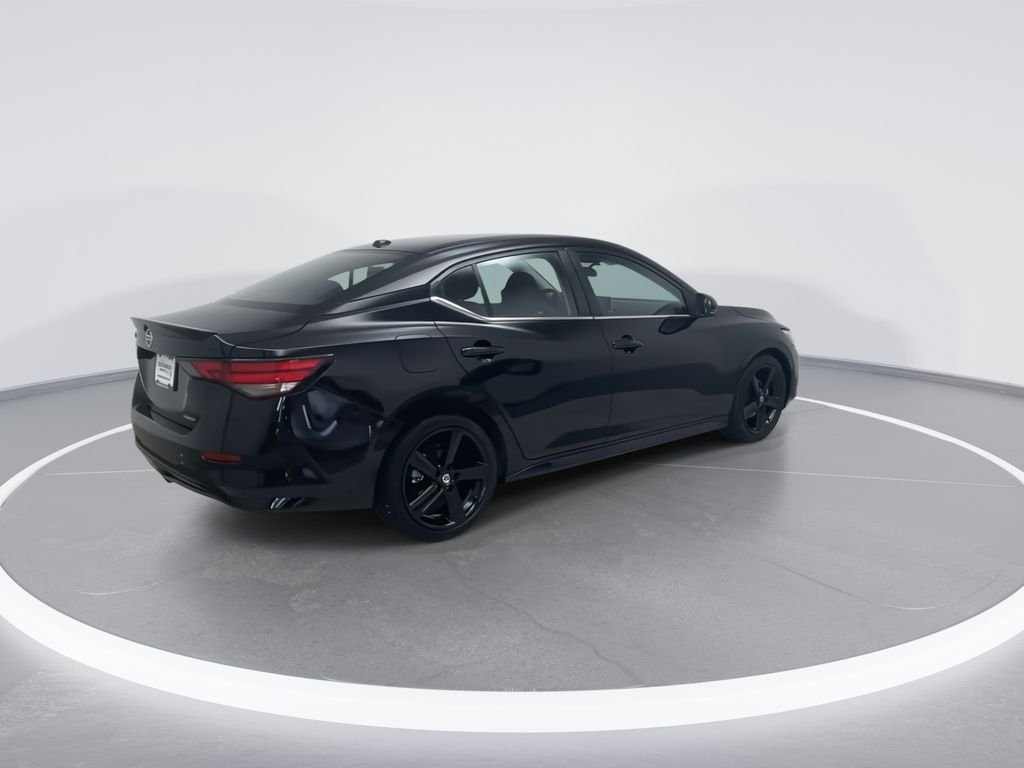 Used 2022 Black Nissan SR image 8