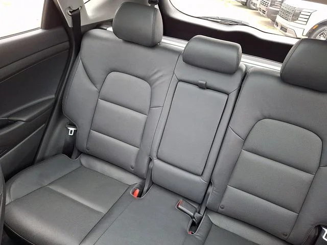 Used 2016 Black Hyundai Limited image 18