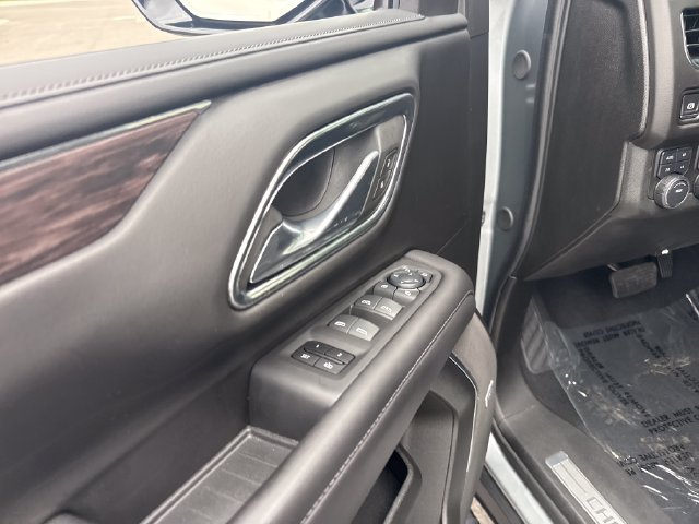 Used 2024 Gray Chevrolet Z71 image 11