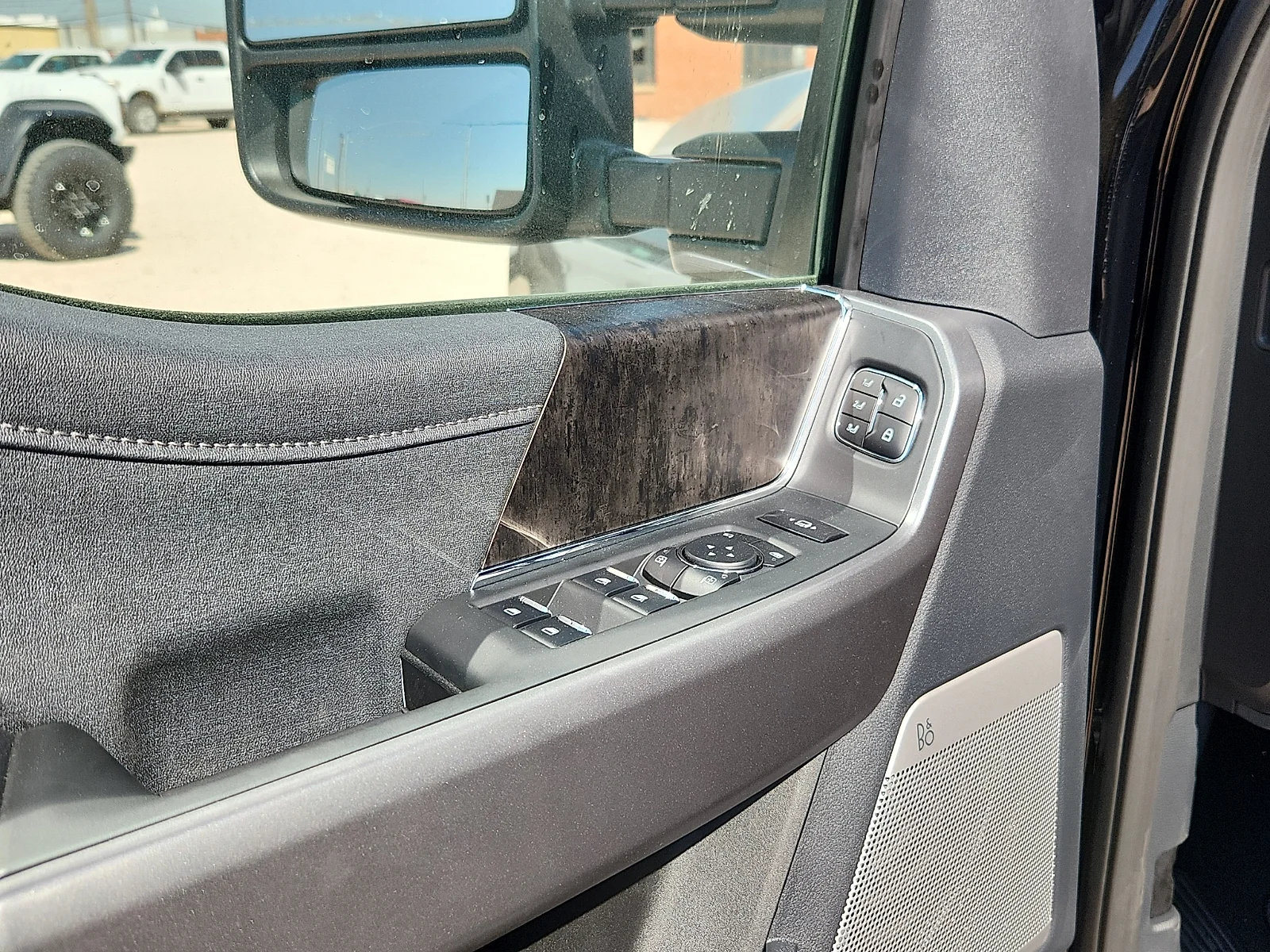New 2026 Agate Black Metallic Ford Lariat image 15