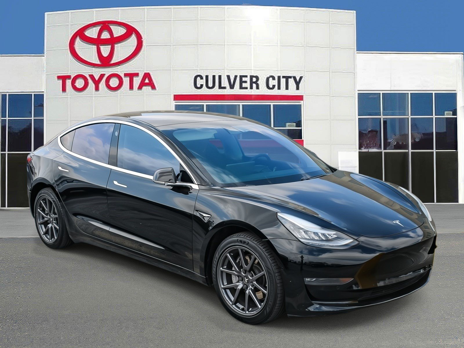 2020 Tesla Model 3 Long Range Dual Motor All-Wheel Drive's photo