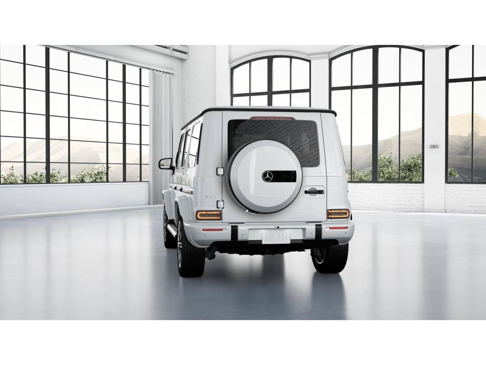 New 2027 MANUFAKTUR Moonlight White Metallic Mercedes-Benz G 580 image 26