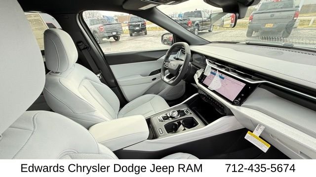 New 2026 Sting-Gray Clear-Coat Exterior Paint Jeep Laredo image 38