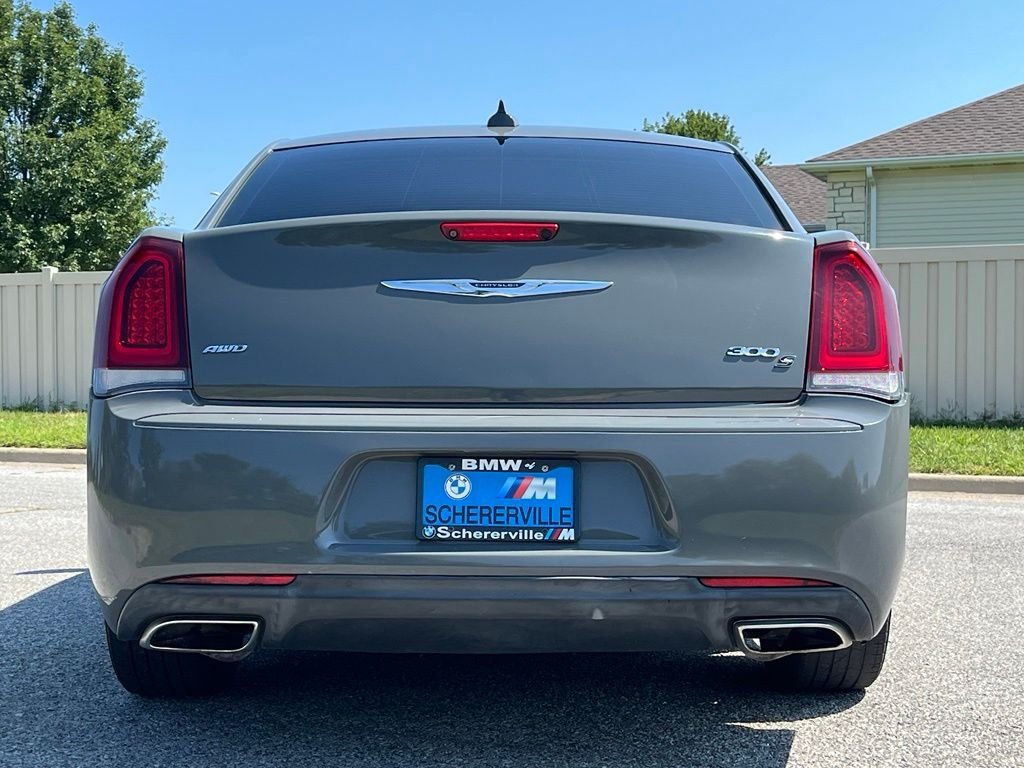 Used 2019 White Chrysler S image 6