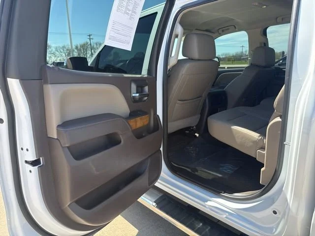 Used 2018 WHITE FROST TRICOAT GMC SLT image 37