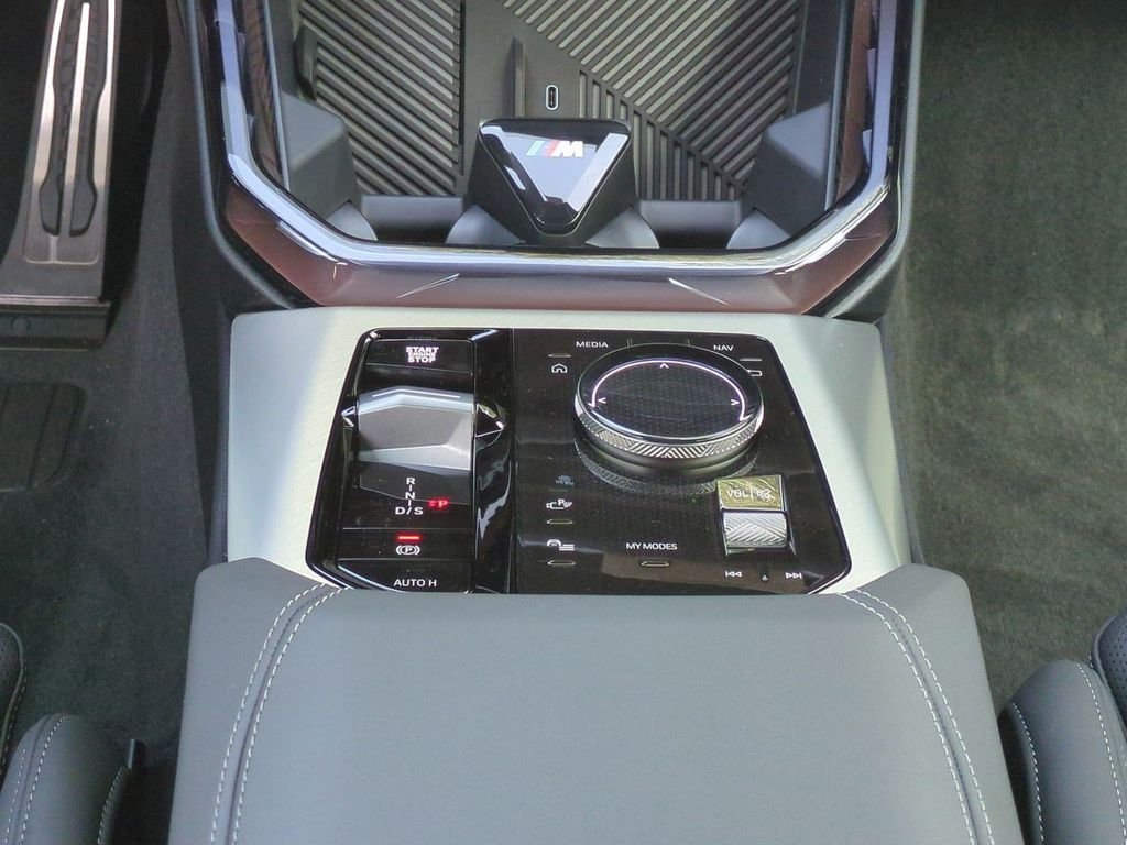 New 2026 Gray Metallic BMW 30 xDrive image 19