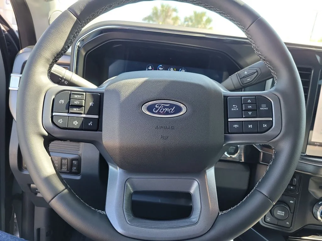 New 2026 Avalanche Ford F-250® Lariat® image 18