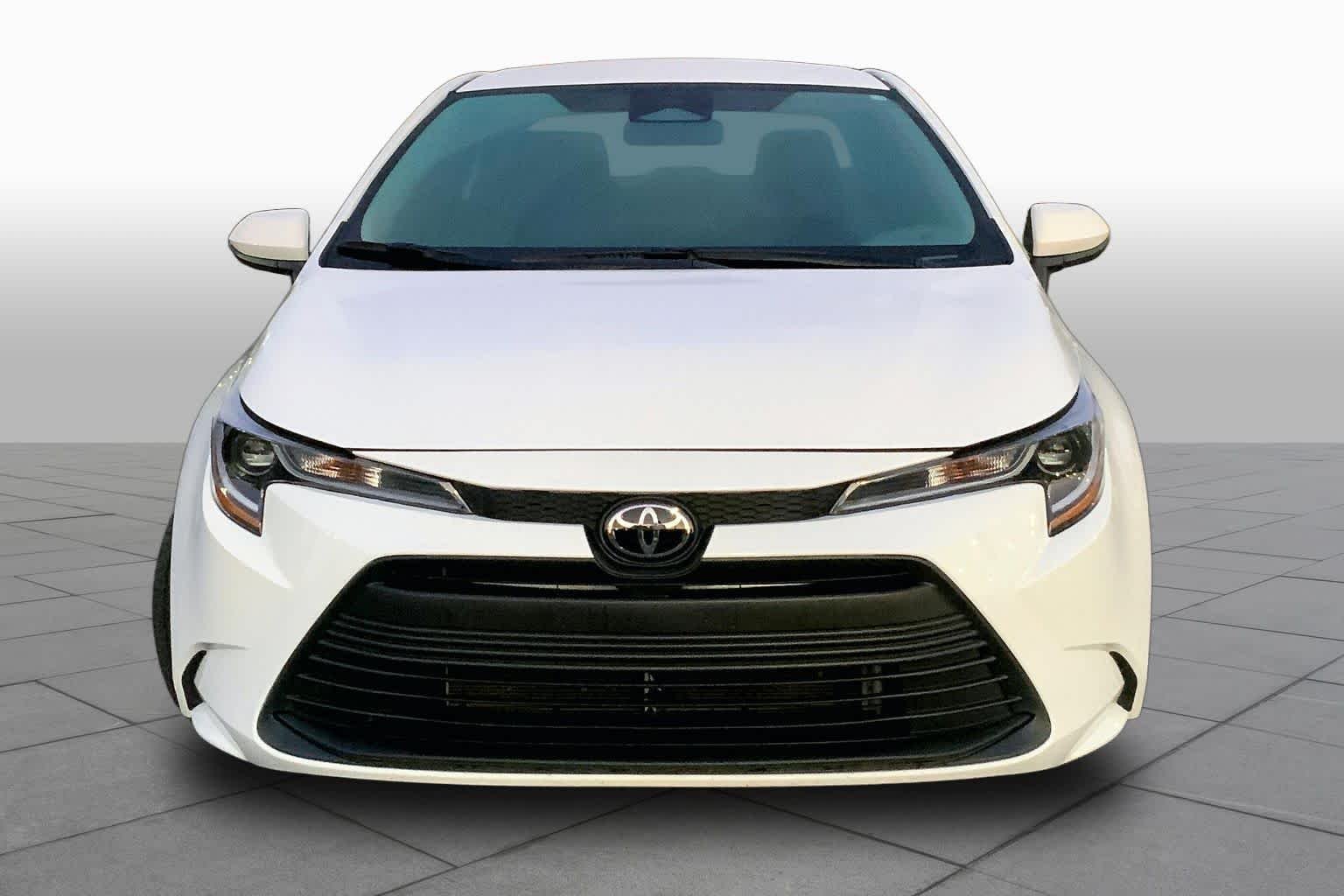 Used 2026 Ice Cap Toyota LE image 4