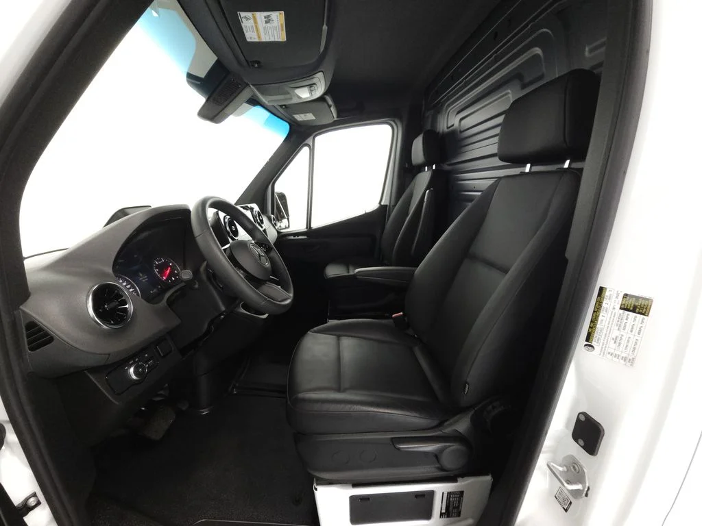 Used 2026 Arctic White Mercedes-Benz Cargo 144 WB image 7