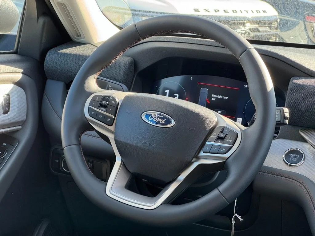 New 2026 Space White Metallic Ford Active image 8