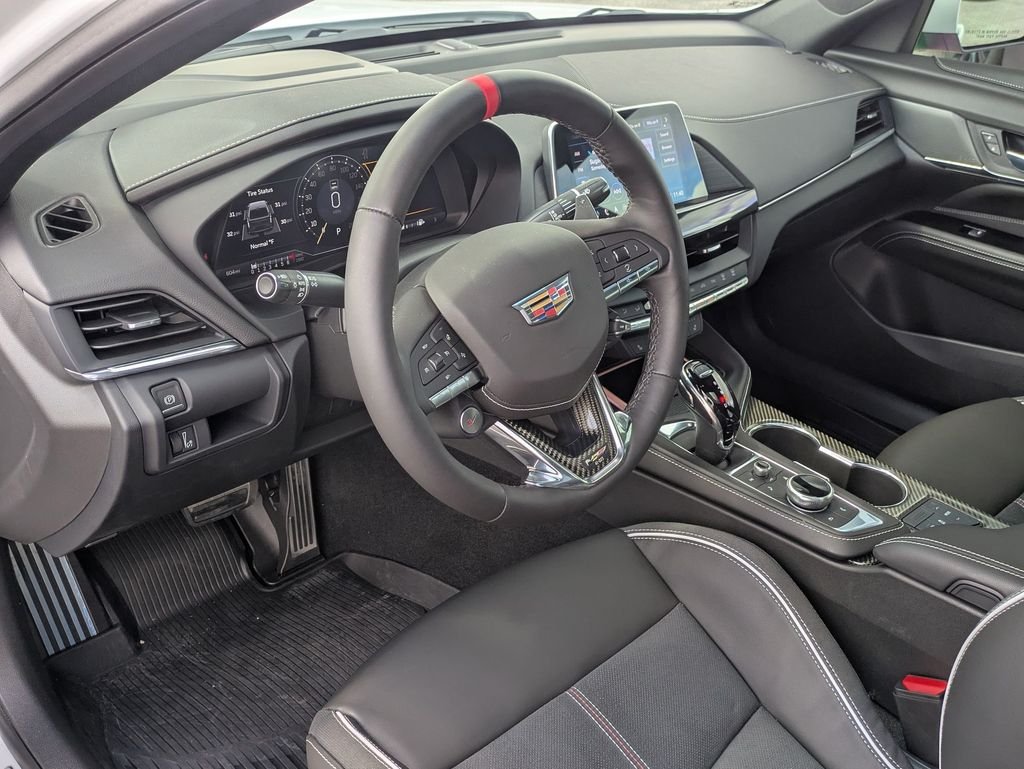 Used 2024 White Cadillac V-Series image 32
