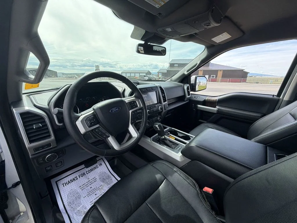 Used 2019 White Platinum Clearcoat Metallic Ford Lariat image 14