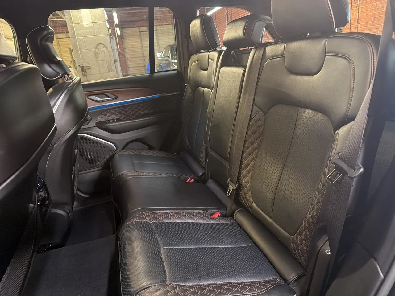 Used 2025 Diamond Black Jeep Summit image 15