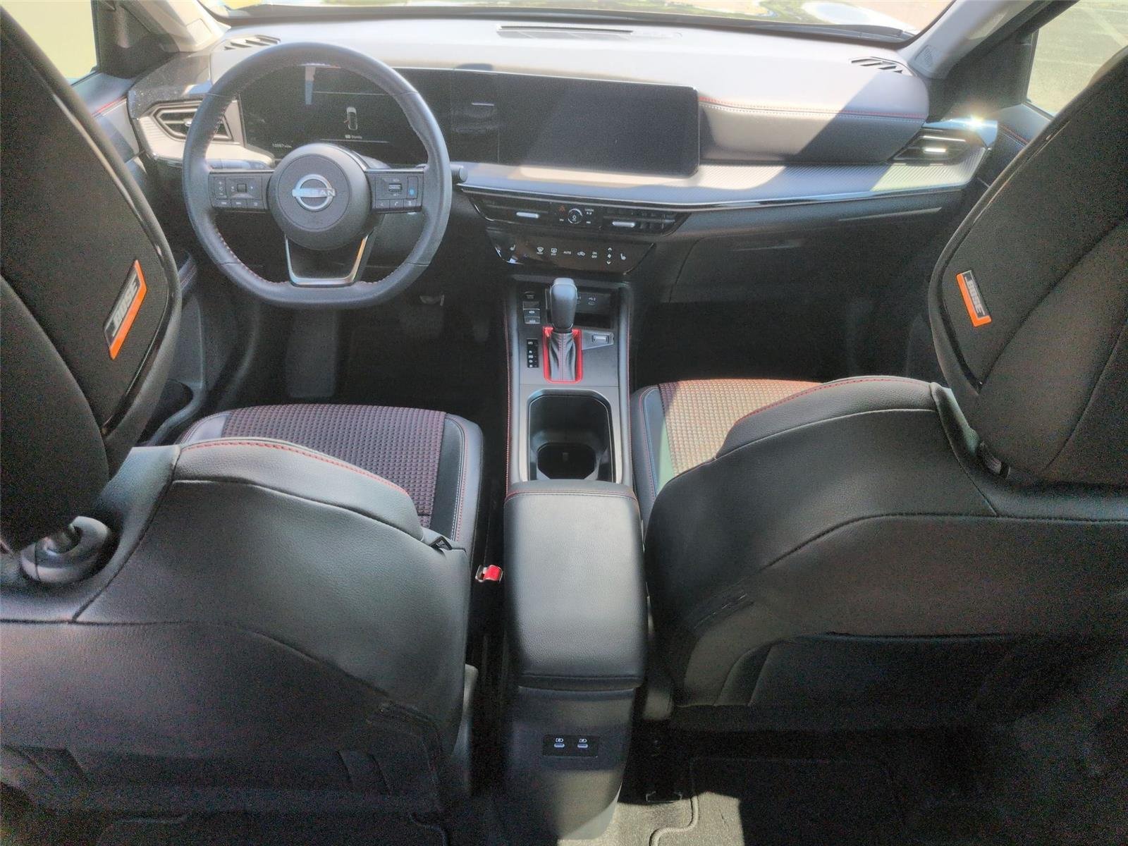 Used 2025 Canyon Bronze Metallic Nissan SR image 34