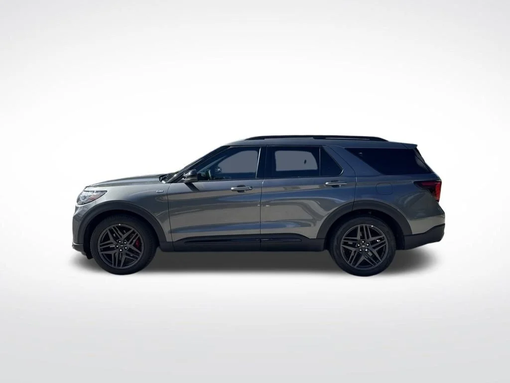 Used 2026 Gray Metallic Ford ST-Line image 8