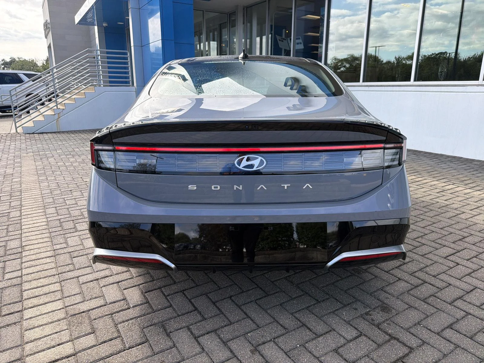 Used 2025 Transmission Blue Hyundai SEL Convenience image 4