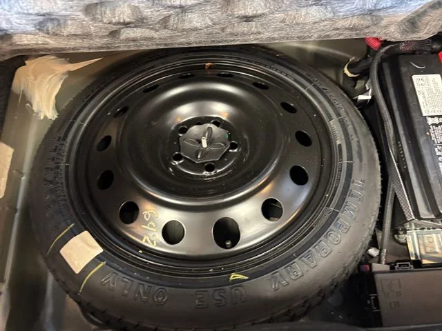 Used 2016 Gray Dodge SXT image 26