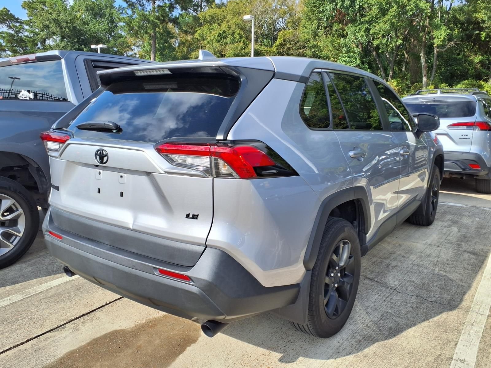 Used 2023 Silver Sky Metallic Toyota LE image 4
