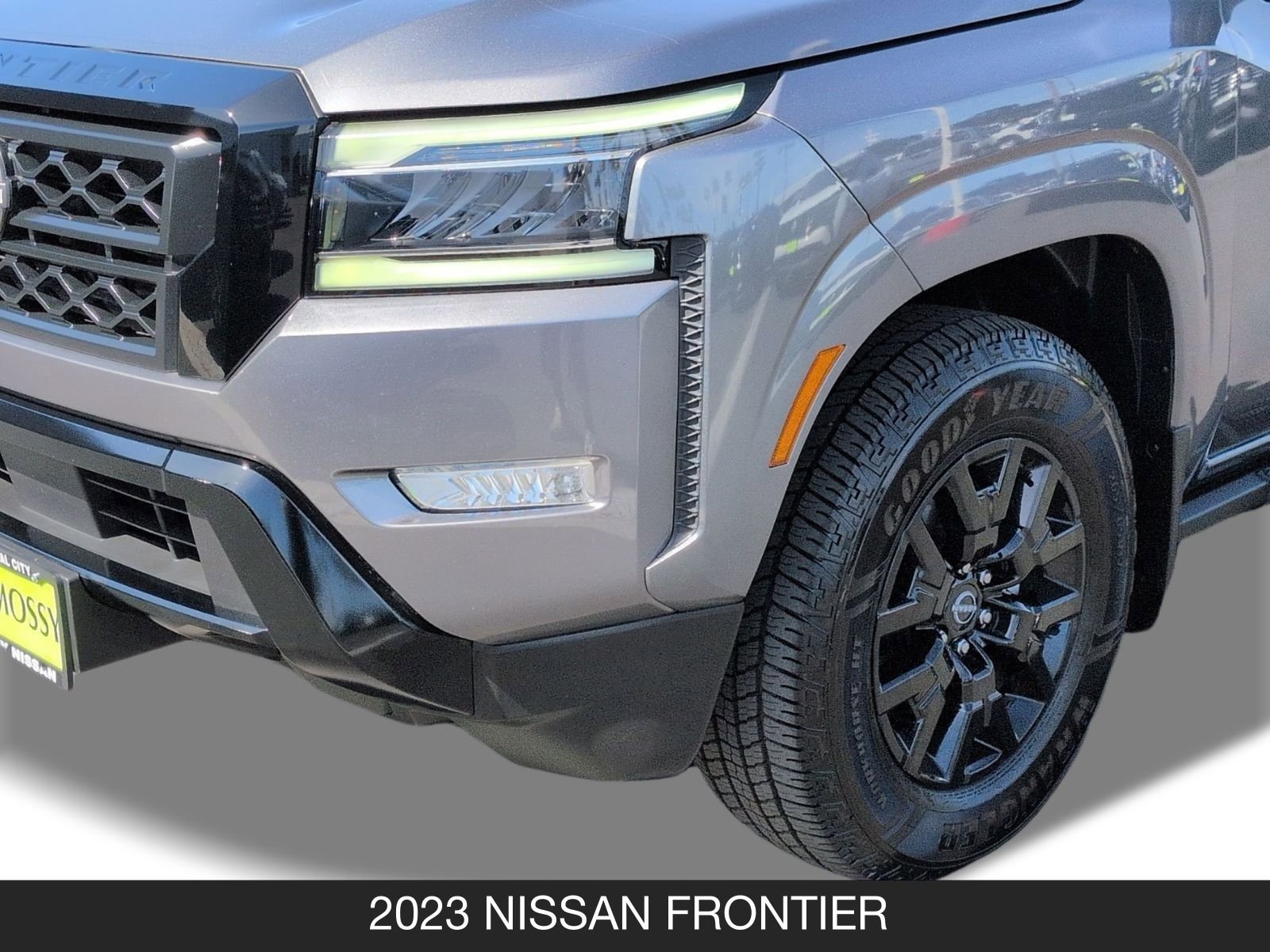 2023 Nissan Frontier SV - Photo 10