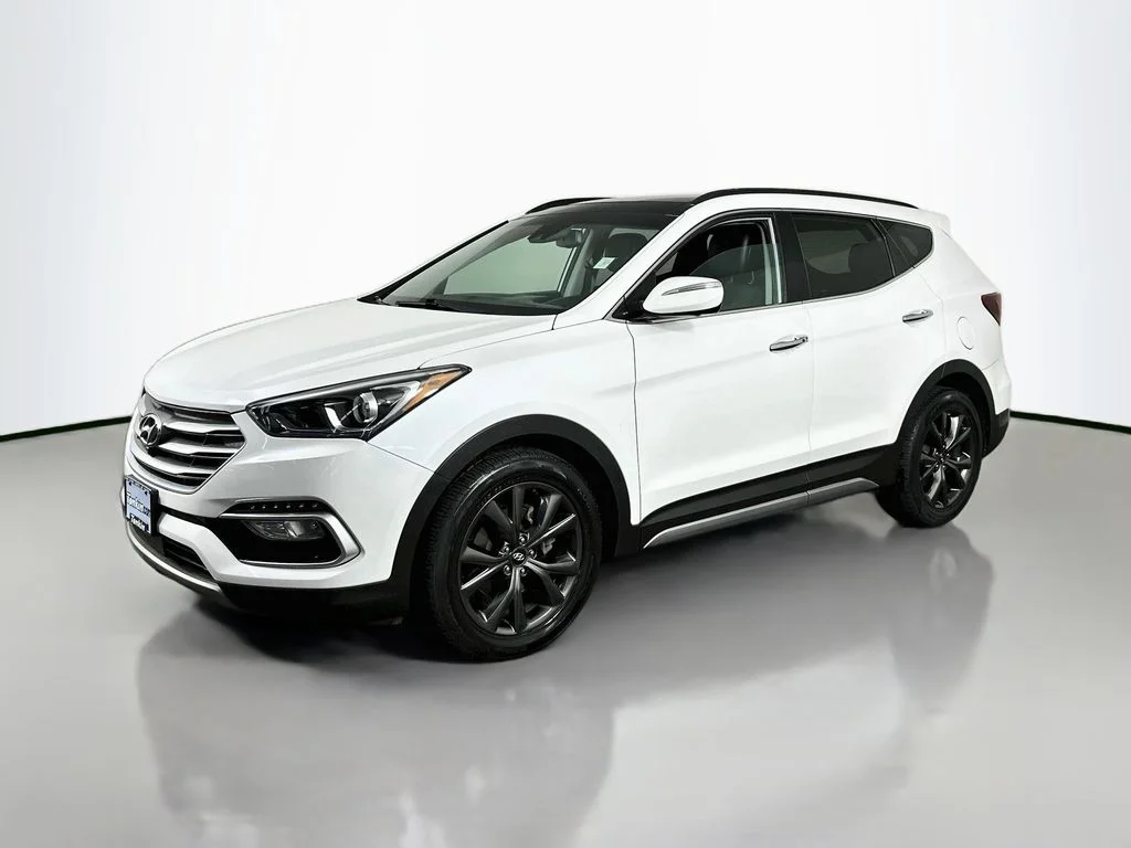 Used 2018 Pearl White Hyundai 2.0T Ultimate image 4