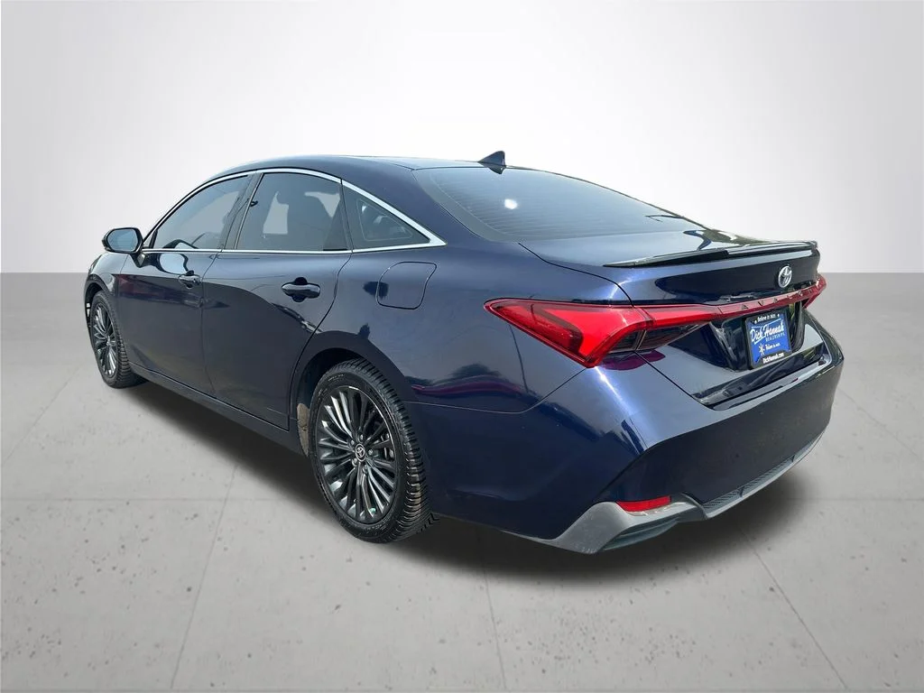 Used 2021  Toyota XSE image 10