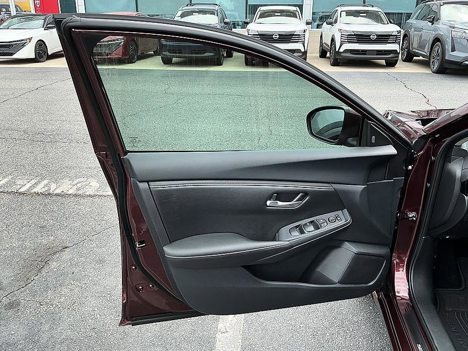 Used 2025 Rosewood Metallic Nissan SV image 11