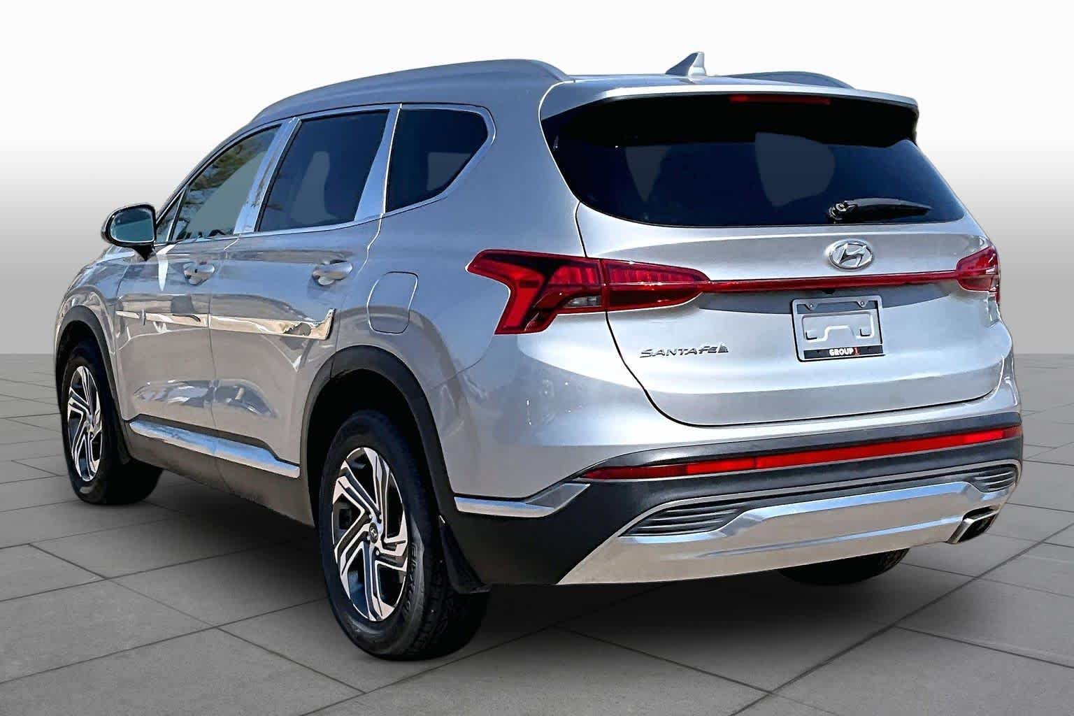 Used 2021 Shimmering Silver Hyundai SEL image 12