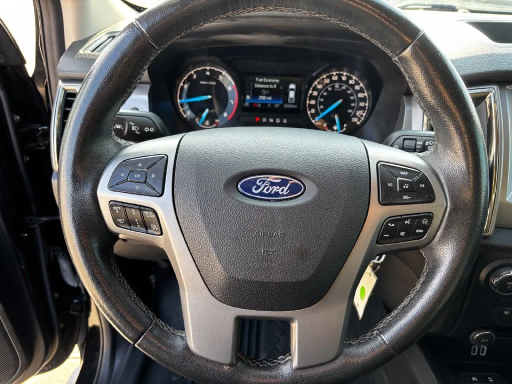 Used 2021 Black Ford XLT image 32