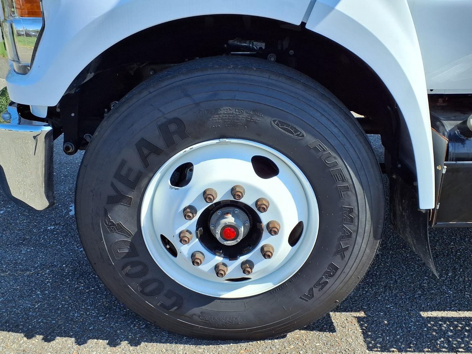 Used 2024 WHITE FORD MEDIUM TRUCK  image 18