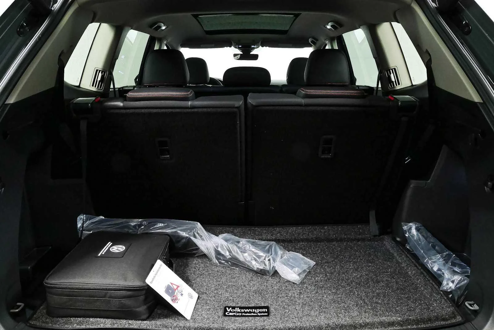 New 2026 Pure Gray Volkswagen 2.0T Peak Edition image 31