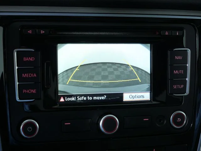Used 2014 Gray Volkswagen TDI SE image 33