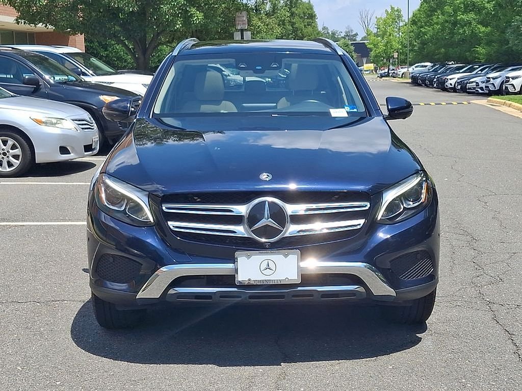 Used 2019  Mercedes-Benz GLC 350e image 2