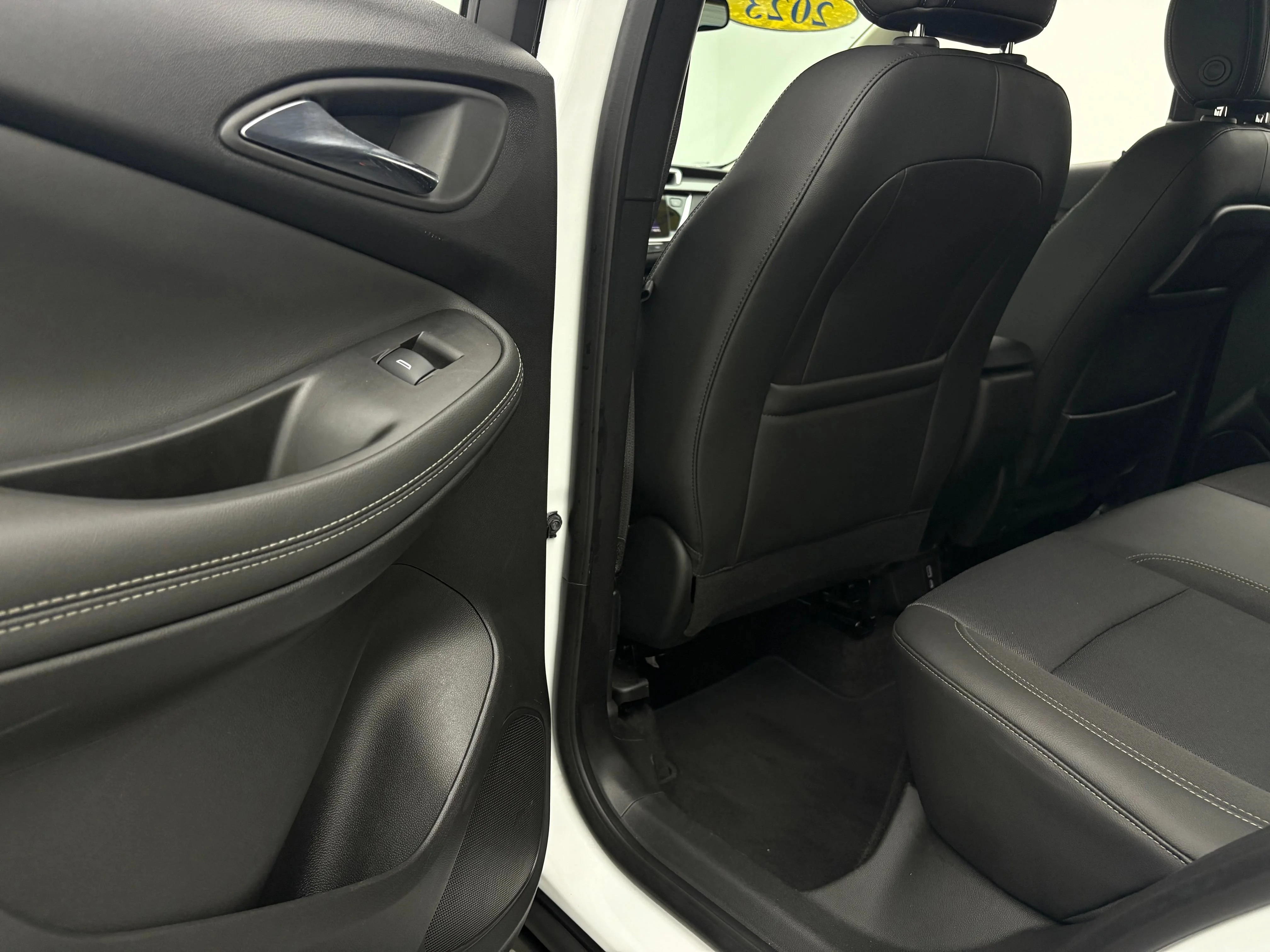 Used 2023 Summit White Buick Preferred image 37