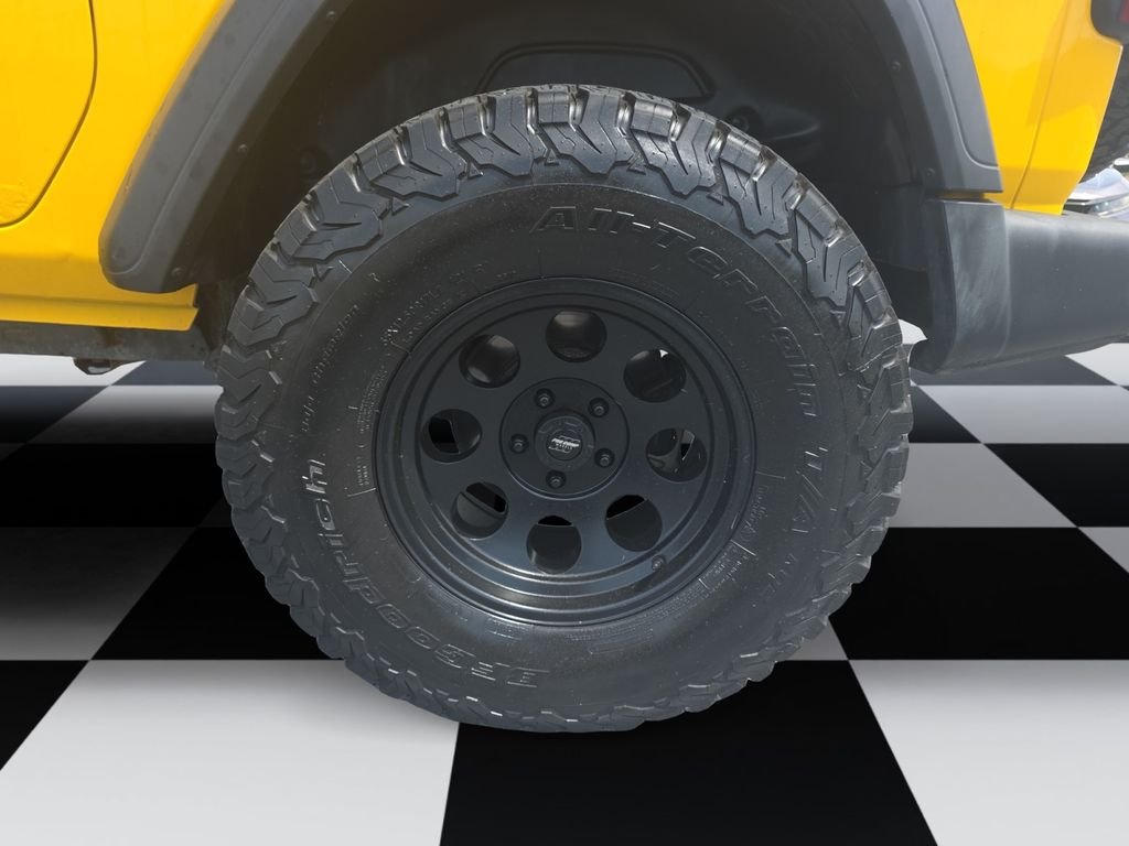 Used 2019 Yellow Jeep Sport S image 14
