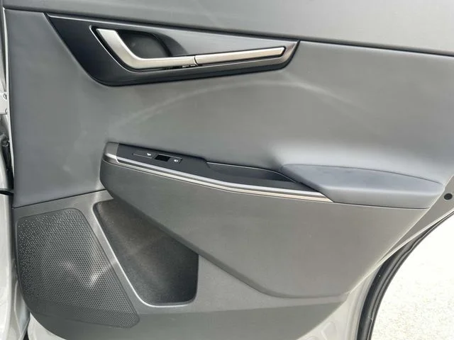 New 2026 Gray Kia Wind image 14