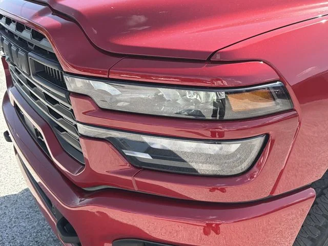 New 2026 Molten Red Pearl-Coat Exterior Paint RAM Black Express image 8