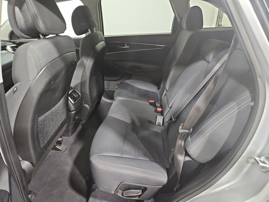 Used 2017 Silver Kia LX image 24