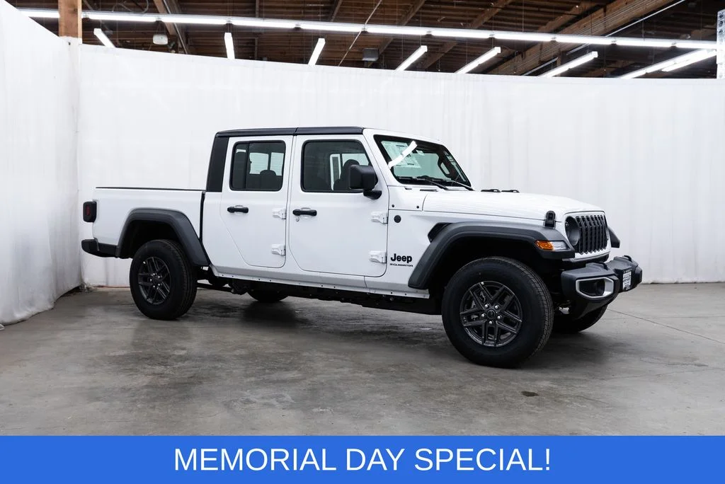 2026 Jeep Gladiator Sport Auto's photo