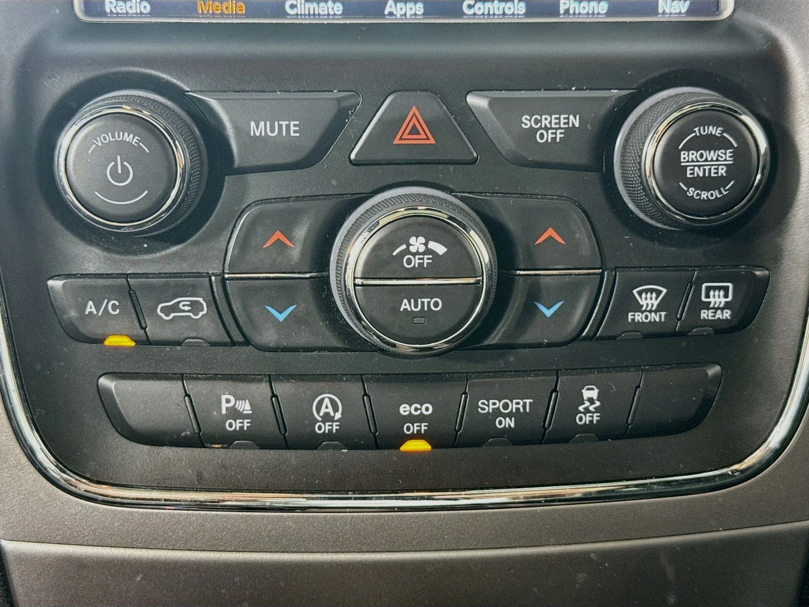 Used 2018 Gray Jeep Altitude image 16