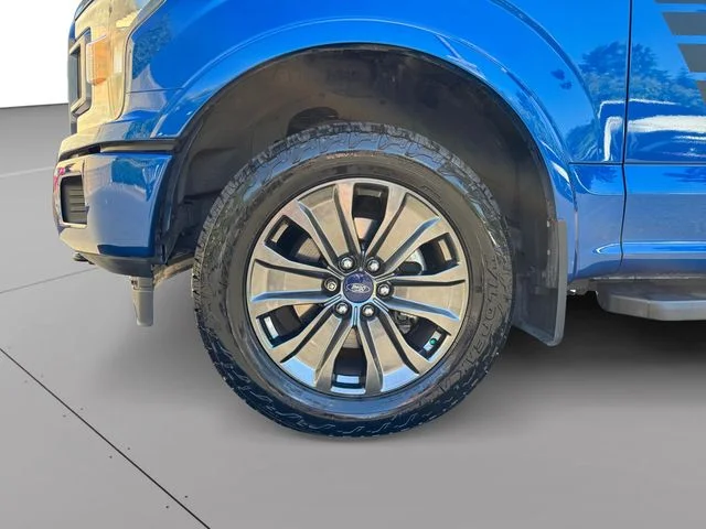 Used 2018 Lightning Blue Ford XLT image 9