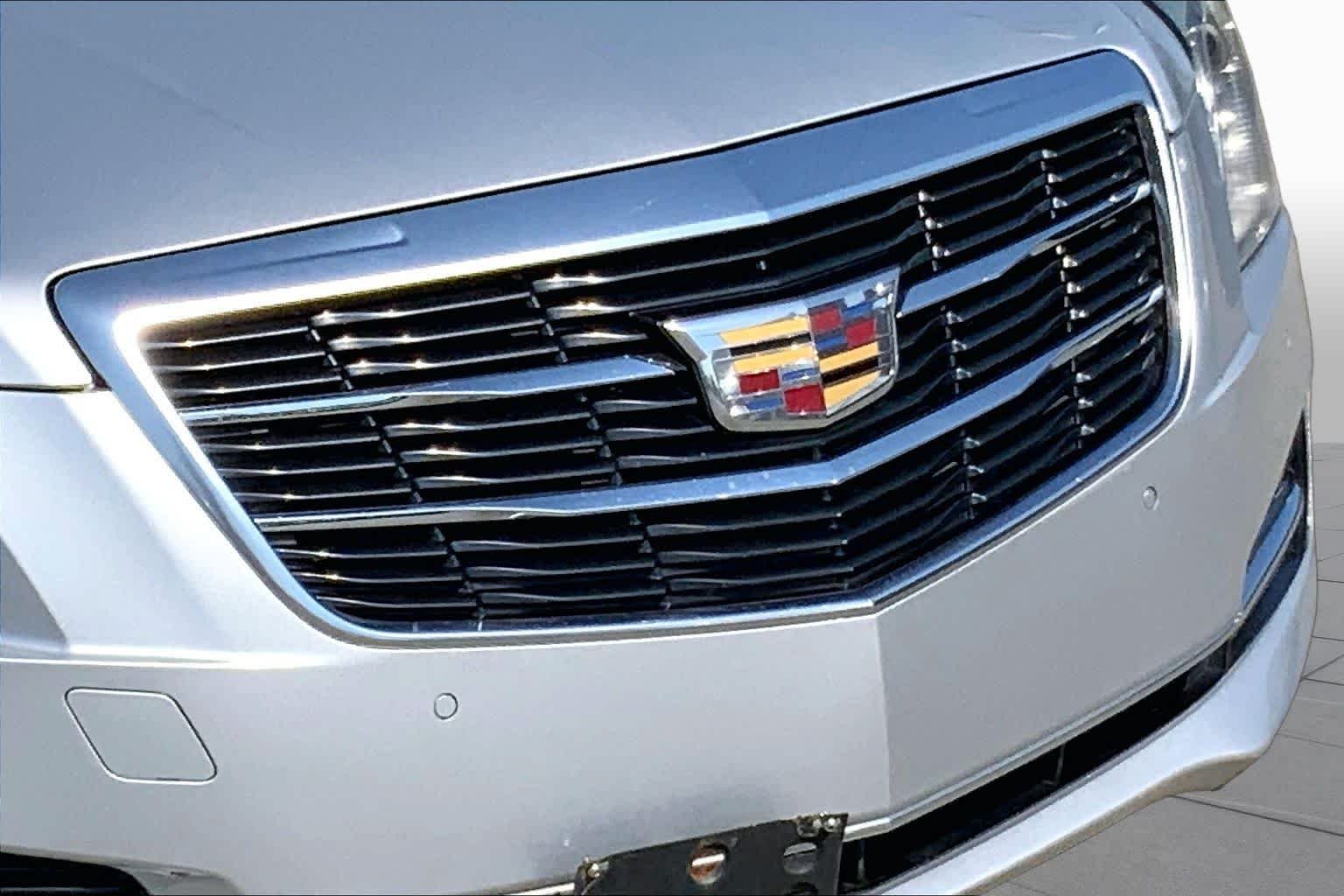 Used 2018 Radiant Silver Metallic Cadillac Premium Luxury RWD image 26