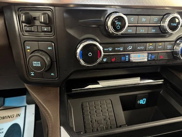 Used 2024 Blue Ford King Ranch image 16