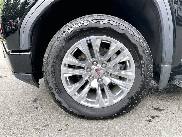 Used 2024 Black GMC Denali image 9