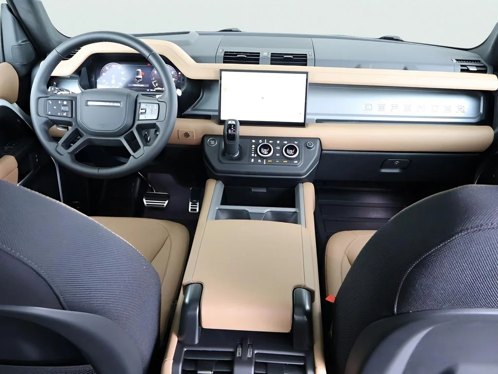 Certified Used 2025 Fuji White Land Rover V8 image 29