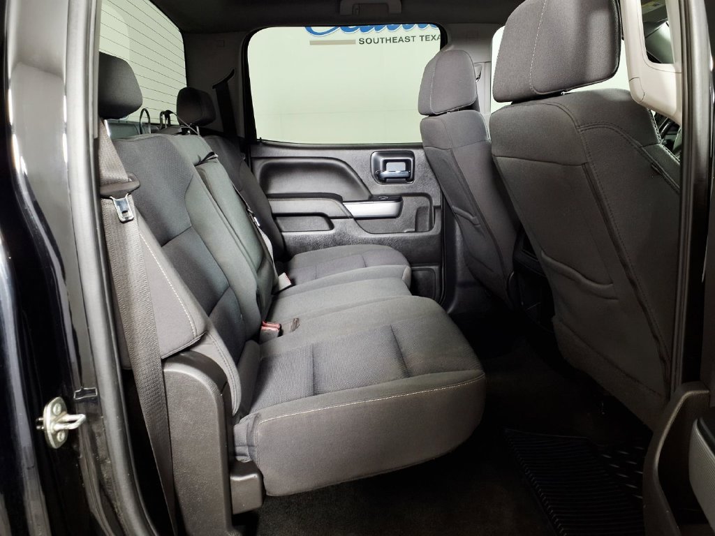Used 2018 BLACK Chevrolet LT image 11
