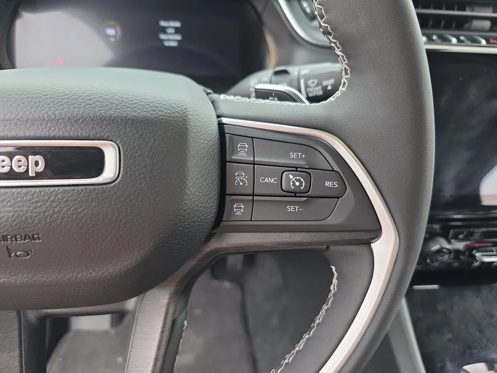 Used 2024 White Jeep Limited image 20