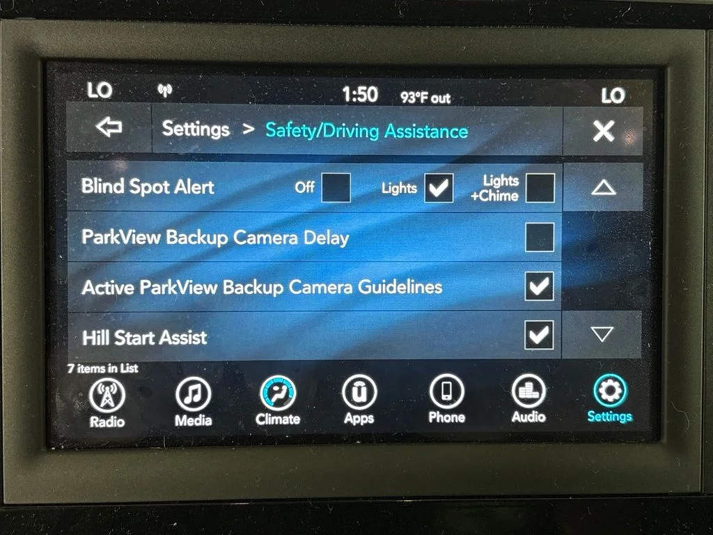 Used 2018 Silver Chrysler Touring Plus image 28