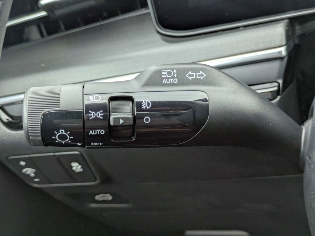 New 2026 Snow White Pearl Kia GT-Line FWD image 25