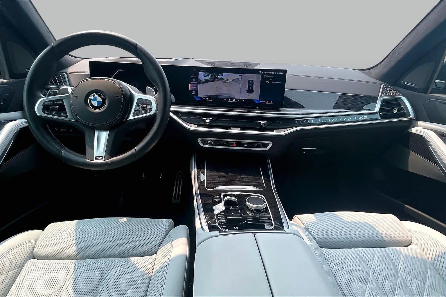 Used 2026 Carbon Black Metallic BMW xDrive40i image 15