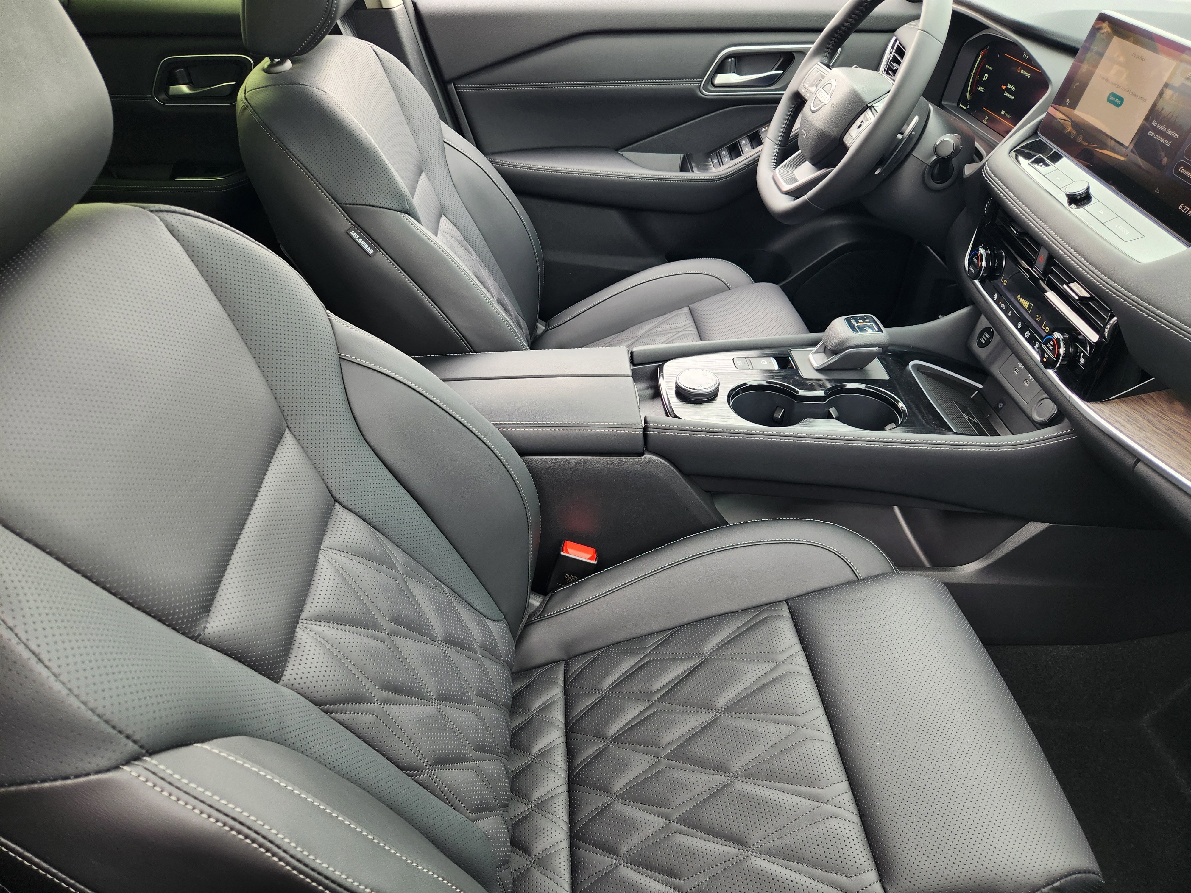 New 2026 Super Black Nissan Platinum image 13